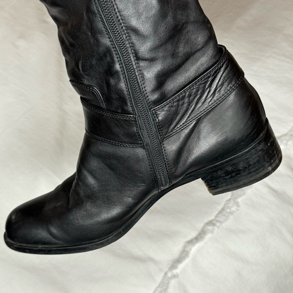 Browns Couture black leather boots gold hardware size 8.5 excellent condtion - Picture 15 of 15